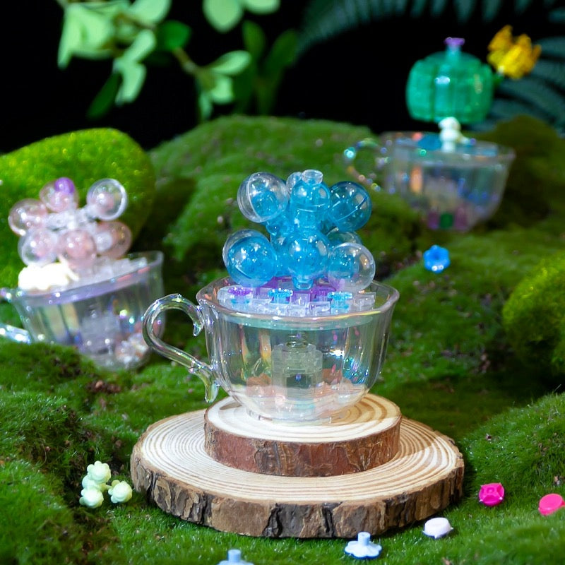 Mini Block Building Crystal Succulent Plants with Animals Cactus - Tiny Particle Assembly DIY Handmade Gift with Led Light